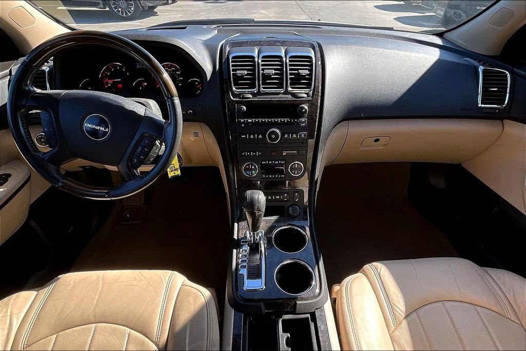 Used 2011 GMC Acadia Denali image 20