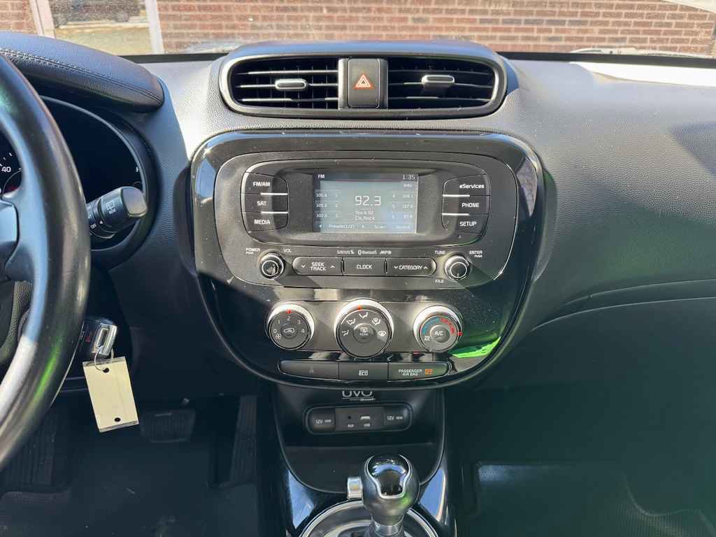 Used 2016 Kia Soul ! image 13