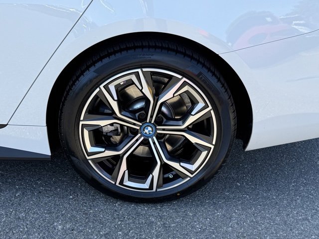 Certified 2023 BMW i4 eDrive40 w/ M Sport Package image 14