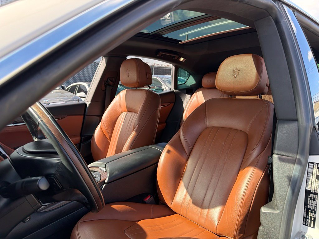 Used 2019 Maserati Levante AWD/4WD image 28