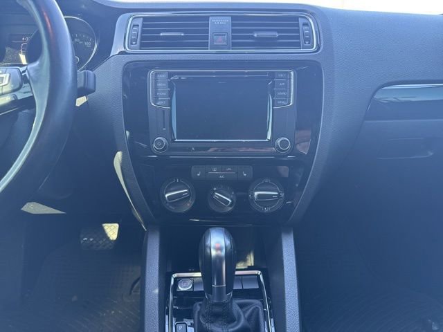 Used 2018 Volkswagen Jetta Sport image 15