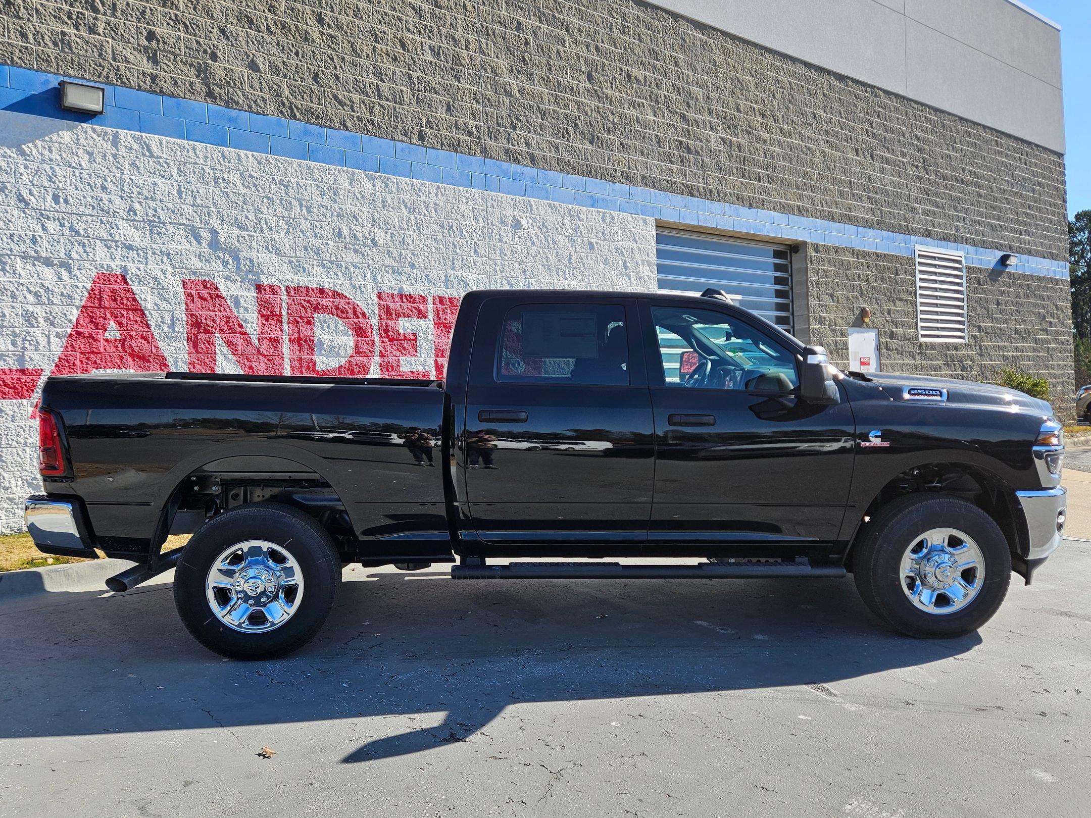New 2026 RAM 2500 Tradesman AWD/4WD image 8