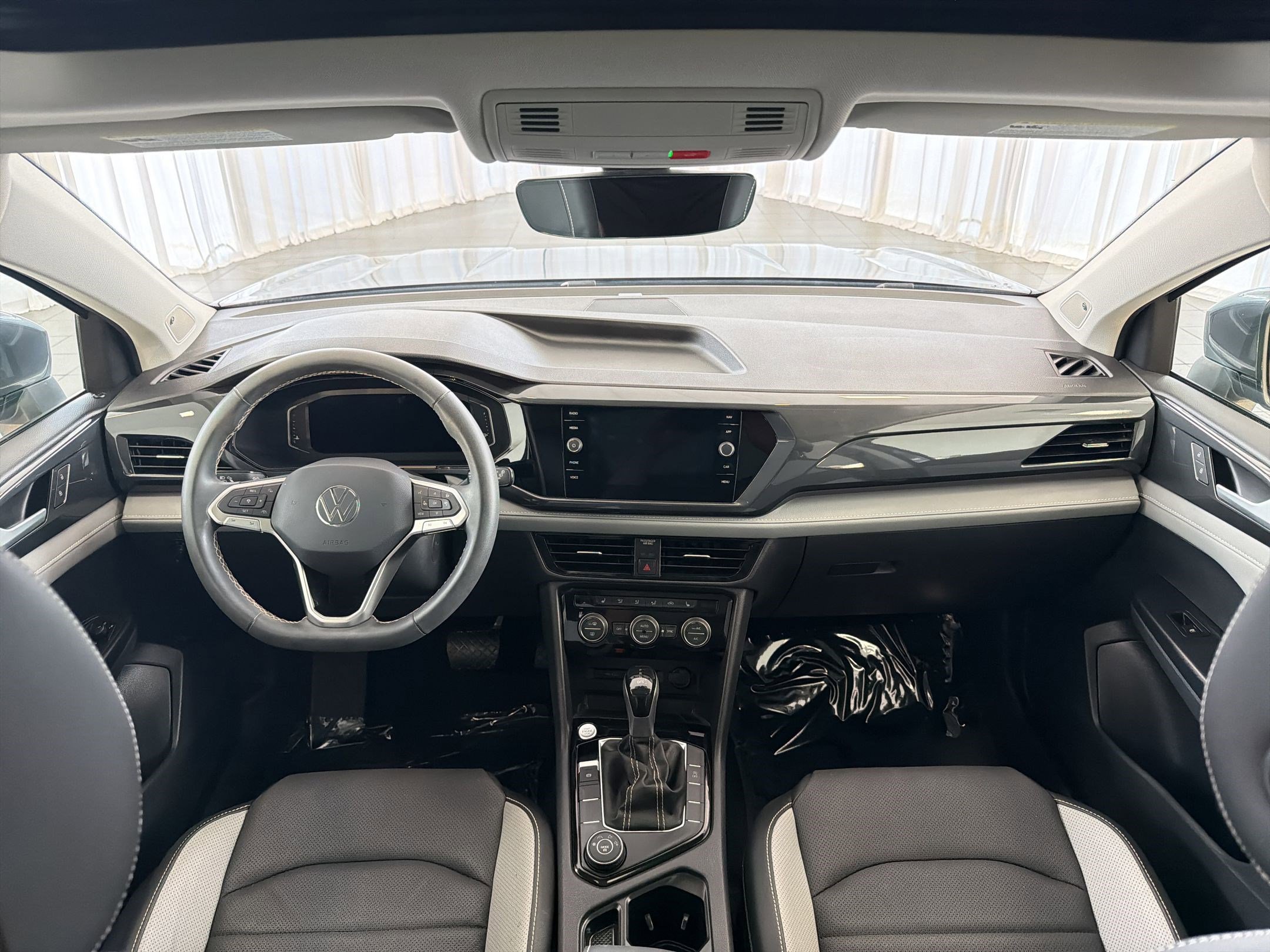 Certified 2023 Volkswagen Taos SEL AWD/4WD image 17