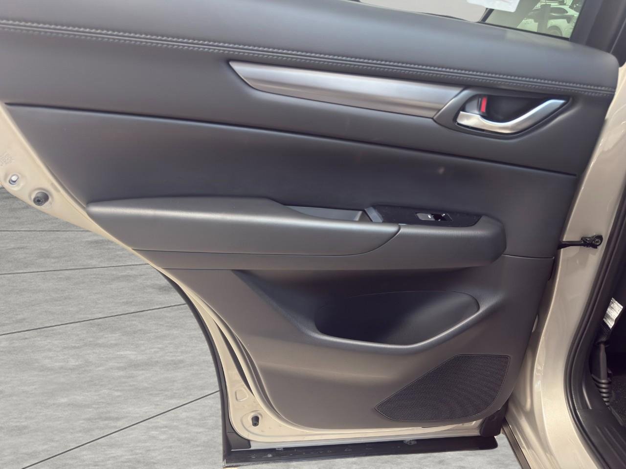 New 2025 MAZDA CX-5 AWD 2.5 S w/ Select Package image 18