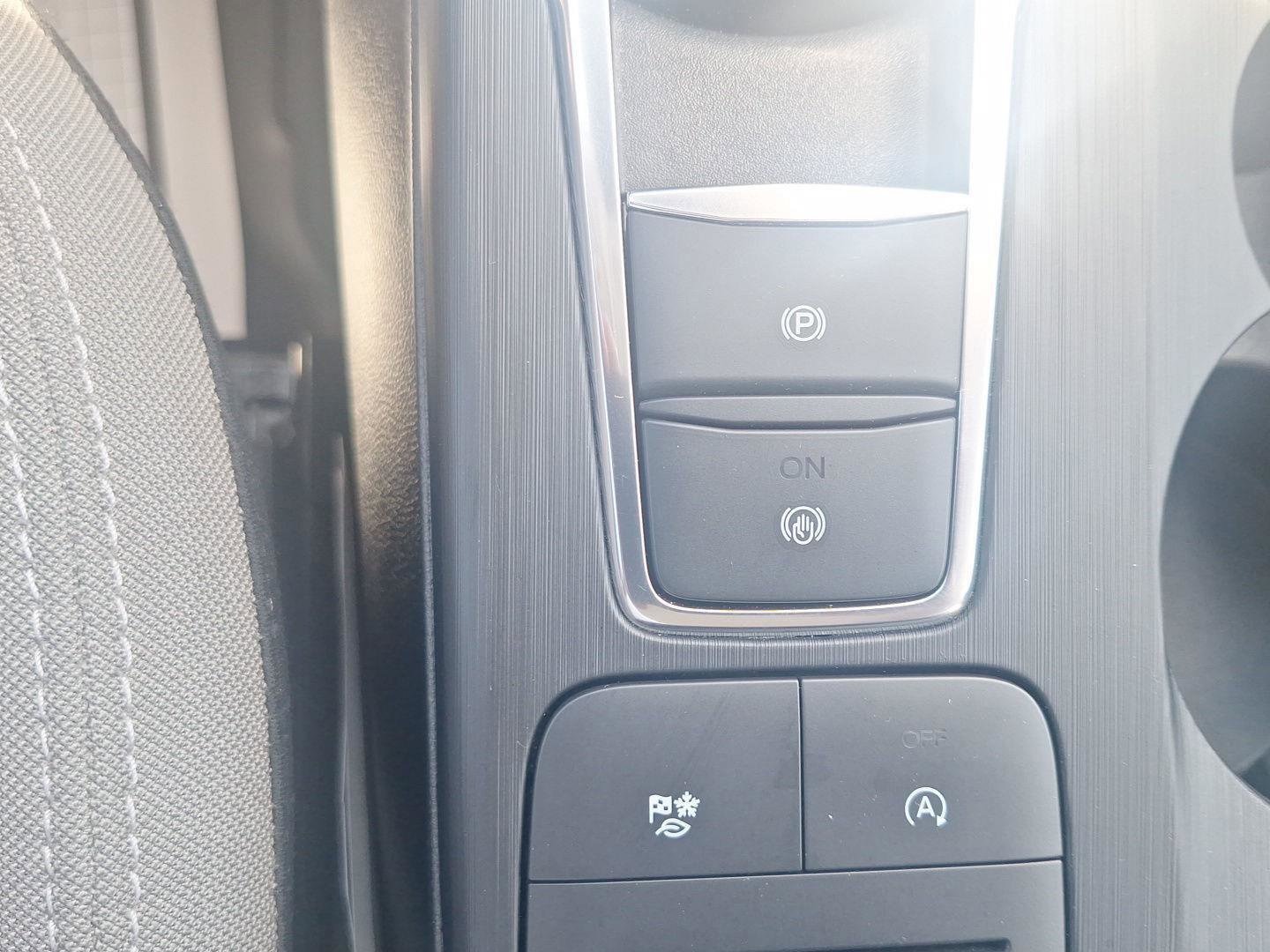 Used 2022 Ford Escape S image 31