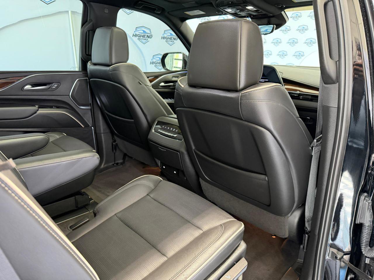 Used 2023 Cadillac Escalade Premium Luxury w/ Touring Package AWD/4WD image 25
