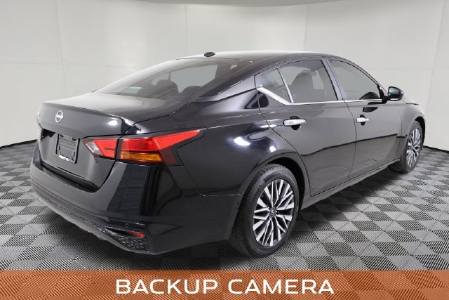 Used 2025 Nissan Altima 2.5 SV FWD image 6