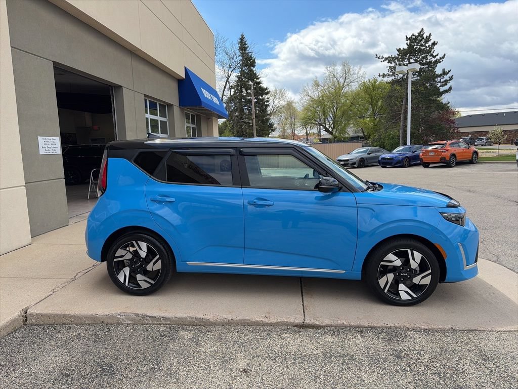 Used 2024 Kia Soul GT-Line FWD image 9
