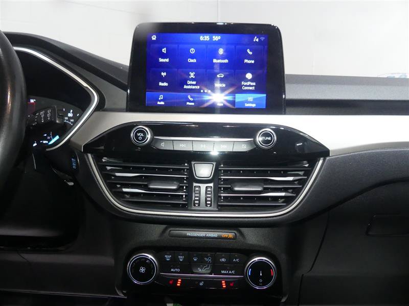 Used 2022 Ford Escape SE w/ Cold Weather Package AWD/4WD image 35