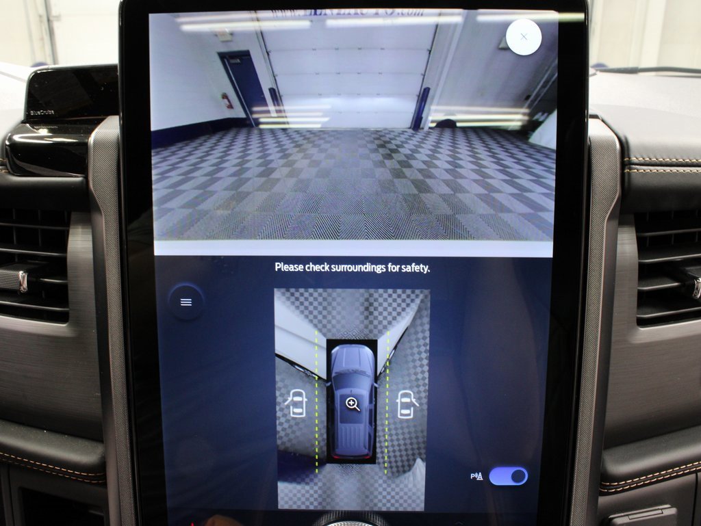 Used 2024 Ford Expedition Platinum image 20