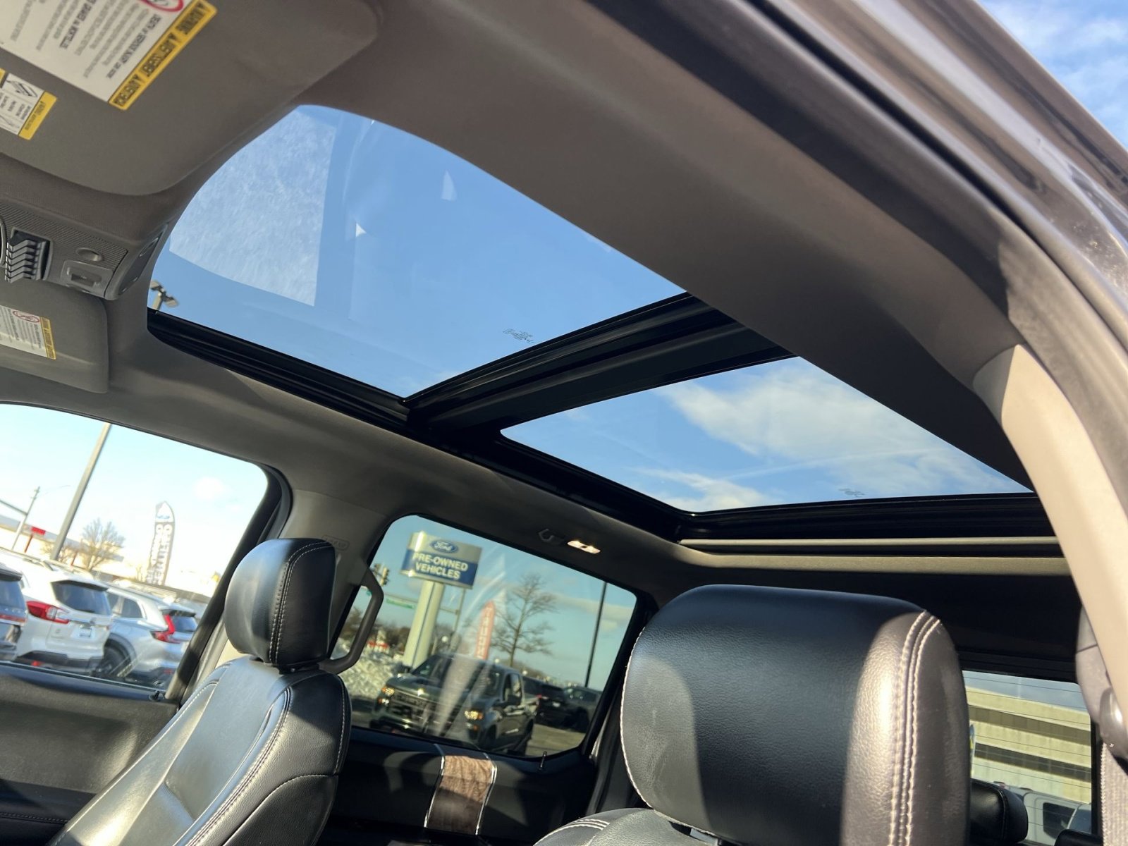 Used 2019 Ford F250 Lariat w/ Chrome Package image 24