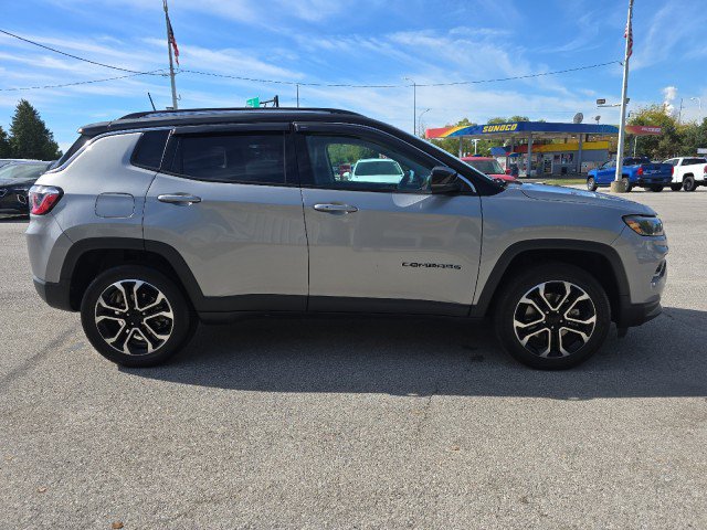 Used 2022 Jeep Compass Limited AWD/4WD image 6
