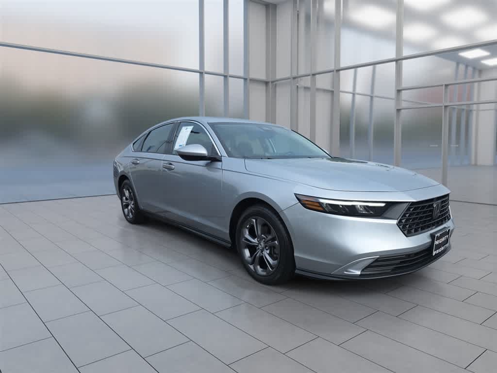 Certified 2023 Honda Accord EX image 3