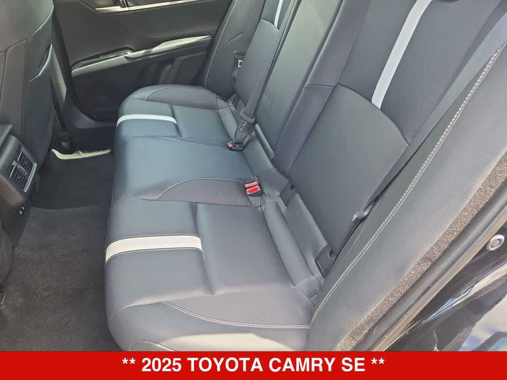 Used 2025 Toyota Camry SE FWD image 18