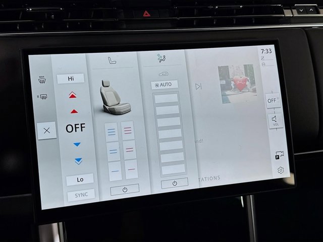 New 2026 Land Rover Range Rover SE image 18