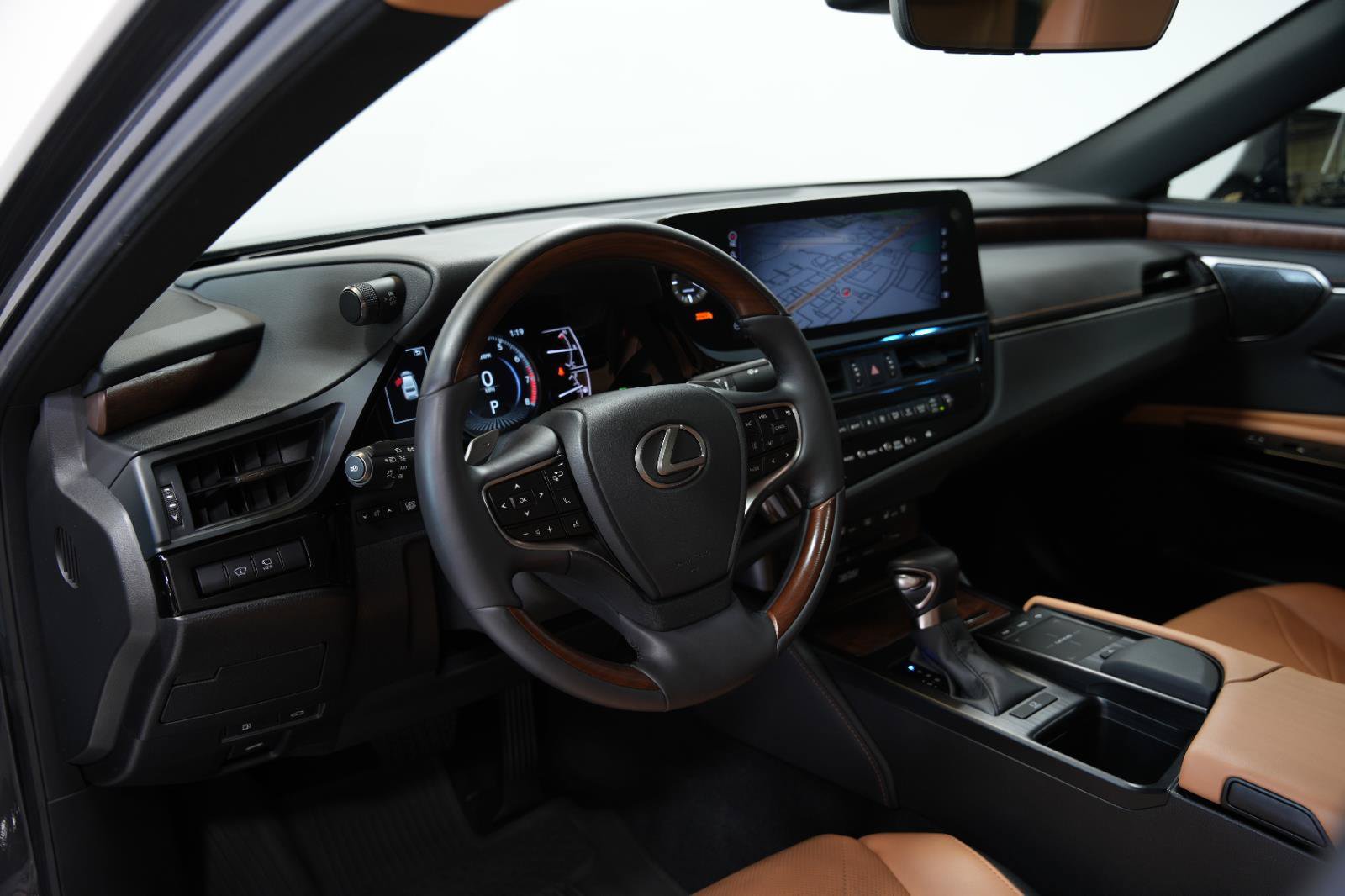 Used 2022 Lexus ES 350 Ultra Luxury w/ Accessory Package 2 FWD image 37
