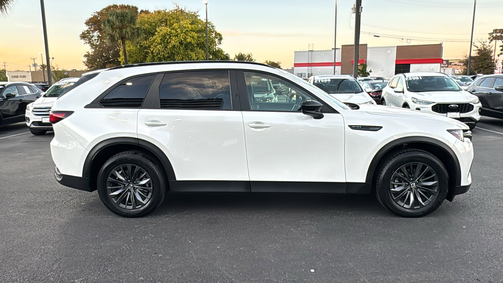 Certified 2025 MAZDA CX-70 3.3 Turbo w/ Preferred Package image 9