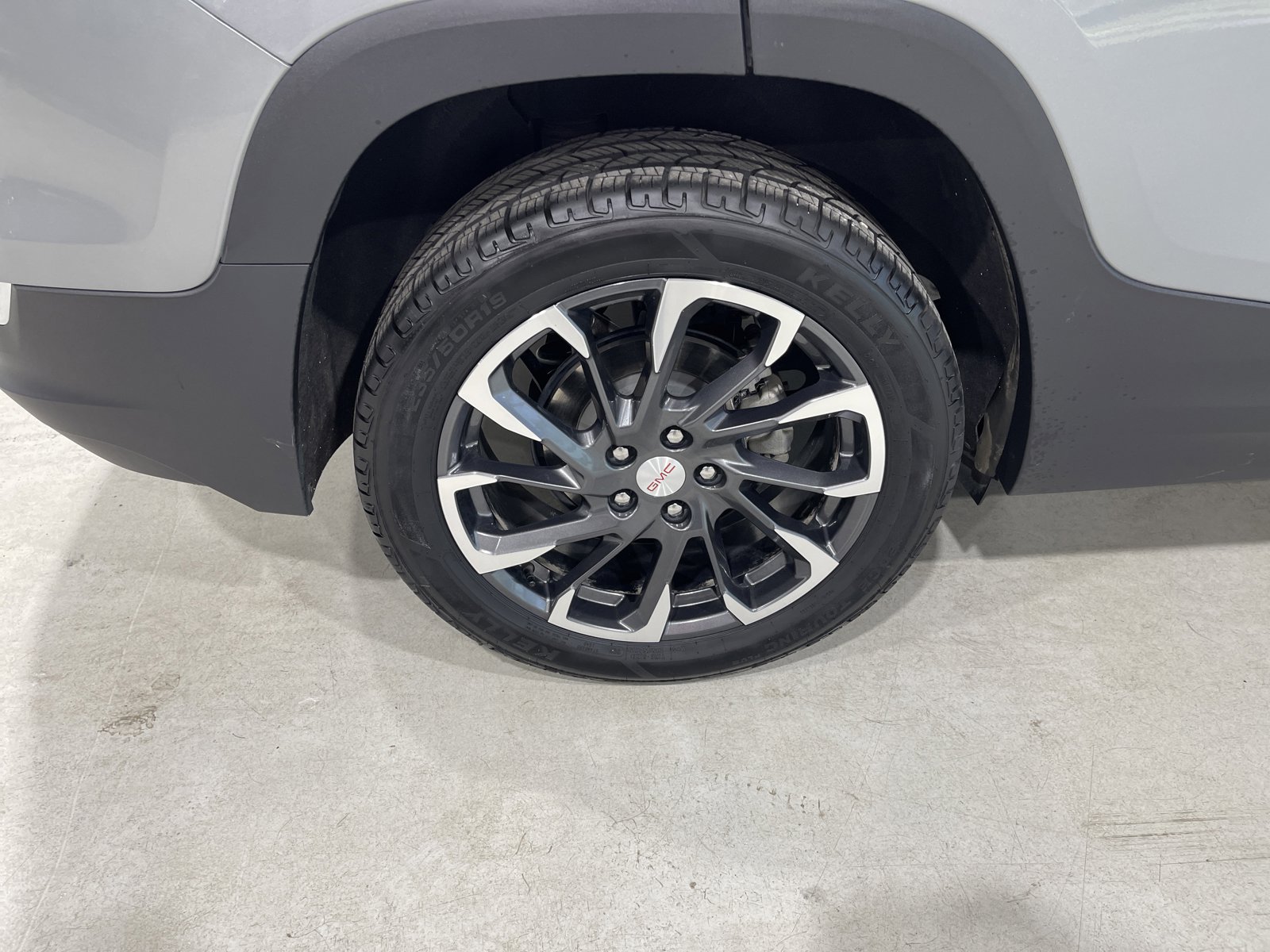 Used 2024 GMC Terrain SLT w/ Infotainment Package II AWD/4WD image 10