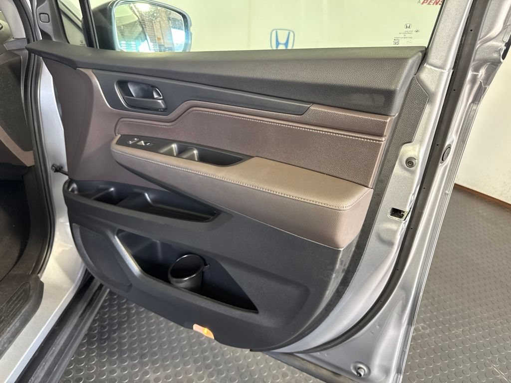 Certified 2023 Honda Odyssey EX-L image 5