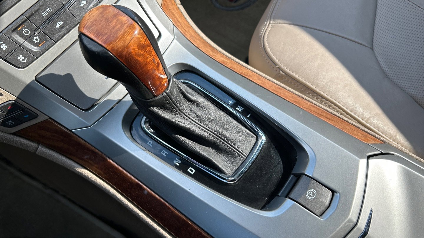 Used 2011 Cadillac CTS Premium image 30