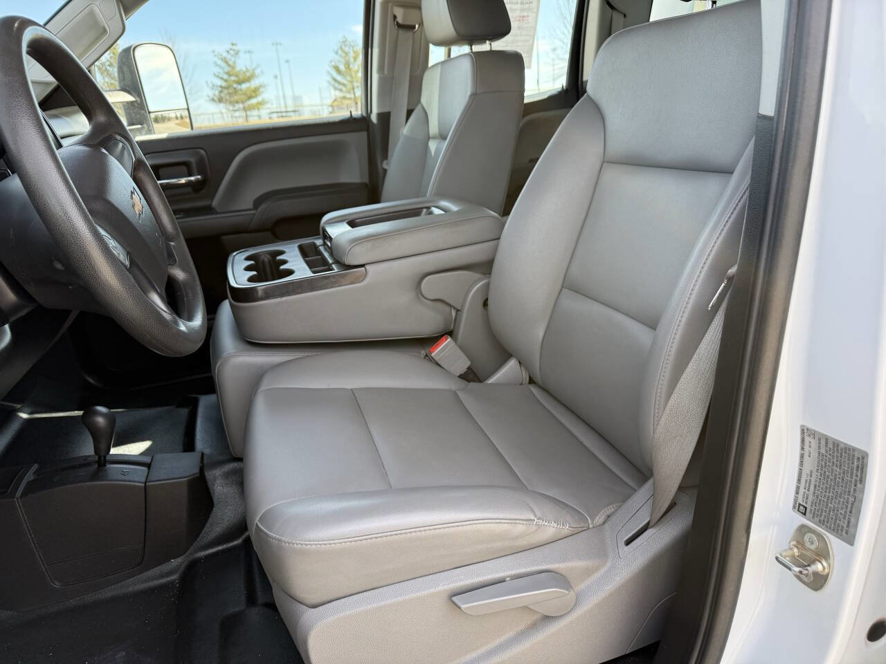 Used 2016 Chevrolet Silverado 3500 W/T AWD/4WD image 7