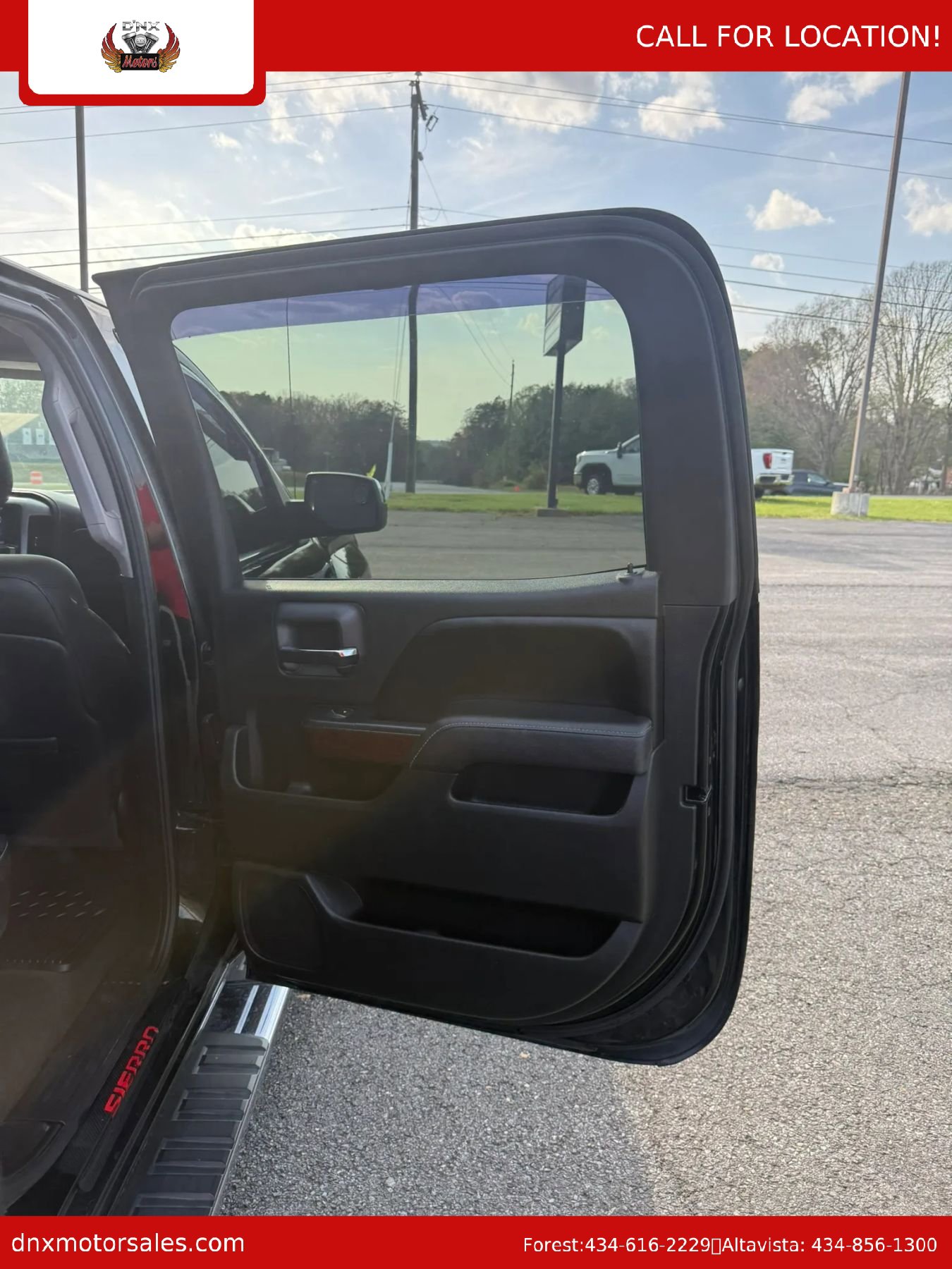 Used 2015 GMC Sierra 1500 SLT w/ SLT Crew Cab Value Package image 32