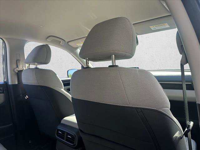 Used 2023 Honda Pilot LX image 29