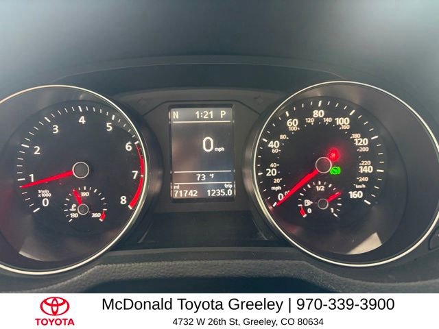 Used 2018 Volkswagen Passat 2.0T SE FWD image 18
