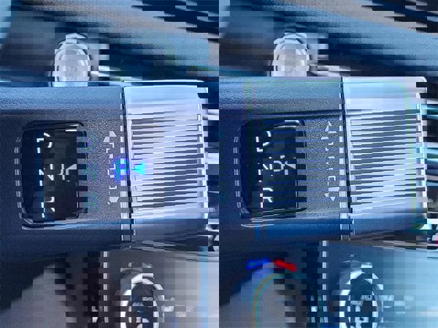 New 2025 Hyundai Tucson Limited image 11