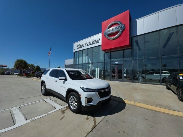 Used 2023 Chevrolet Traverse LS w/ Safety Package image 1