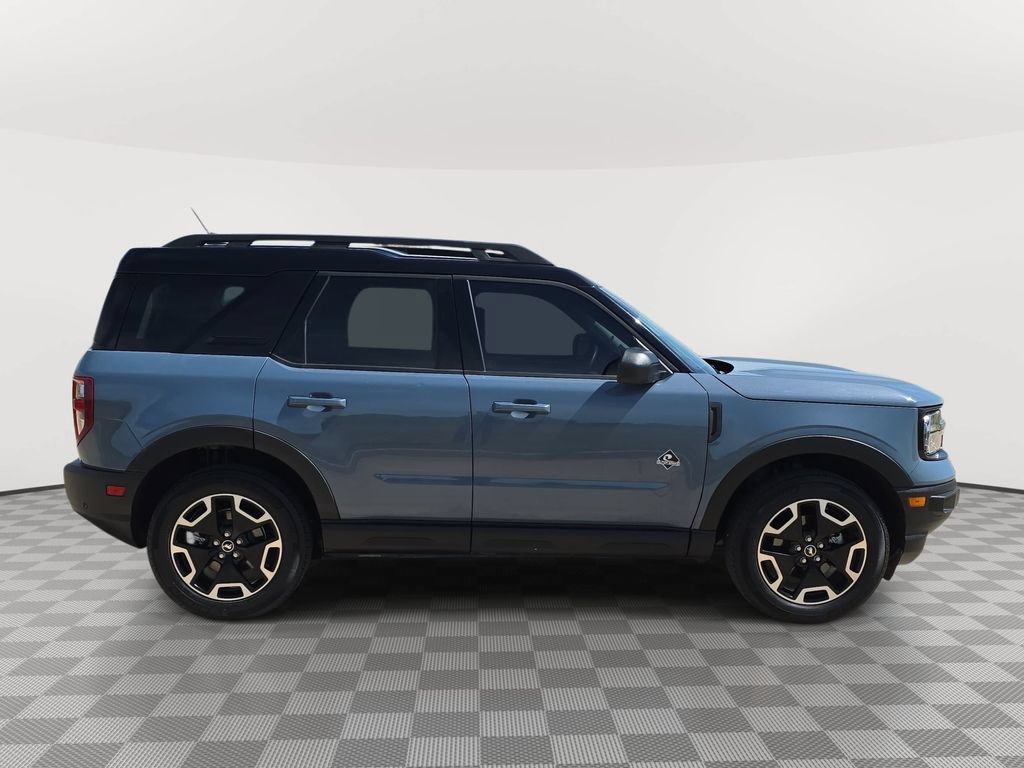 Used 2024 Ford Bronco Sport Outer Banks w/ Tech Package AWD/4WD image 8