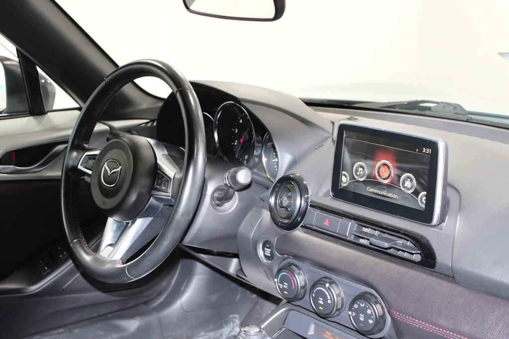 Used 2016 MAZDA MX-5 Miata Club RWD image 22