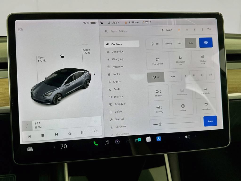 Used 2018 Tesla Model 3 Long Range RWD image 19