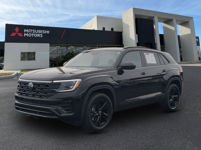 Used 2025 Volkswagen Atlas Cross Sport SEL R-Line AWD/4WD image 1