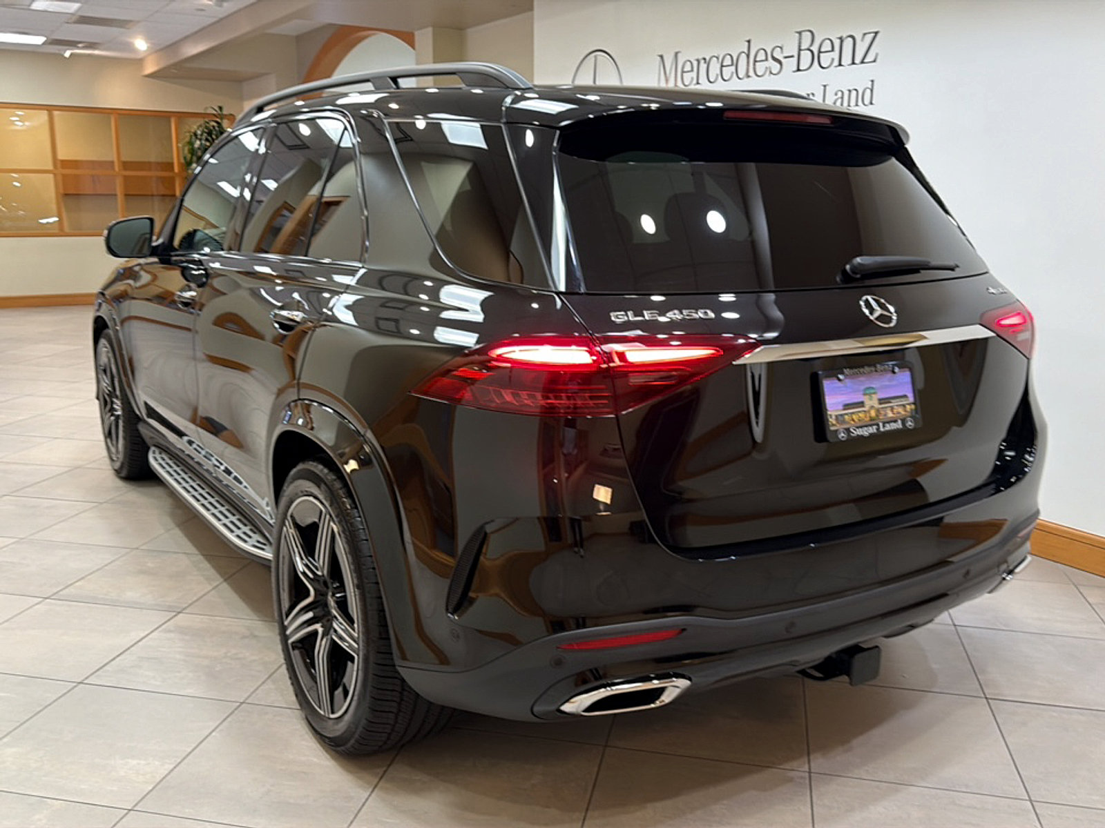 Certified 2026 Mercedes-Benz GLE 450 4MATIC image 4