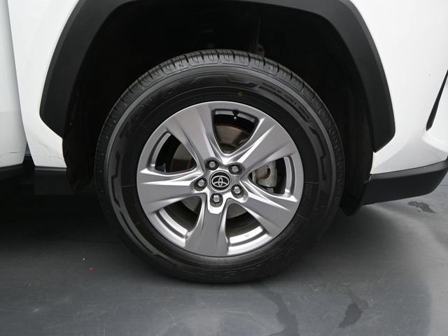 Used 2022 Toyota RAV4 XLE image 20