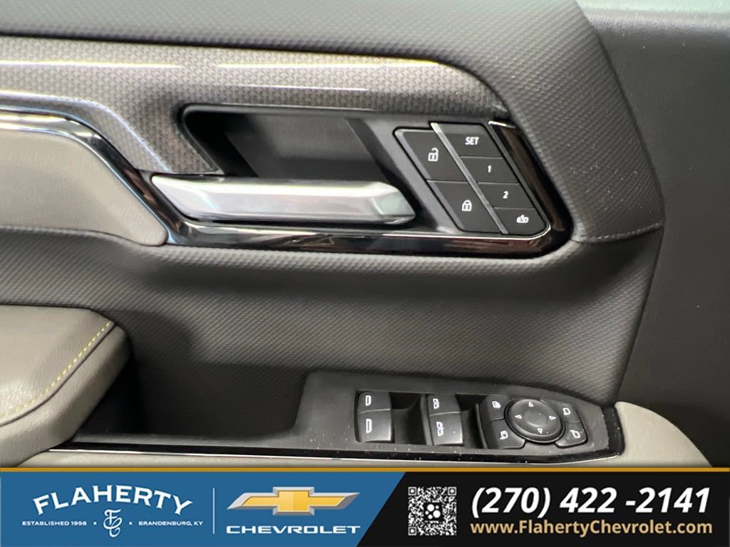 Used 2025 Chevrolet Silverado 1500 ZR2 w/ Technology Package AWD/4WD image 23