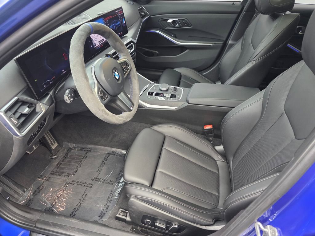 Used 2024 BMW 330i Sedan w/ M Sport Package RWD image 9