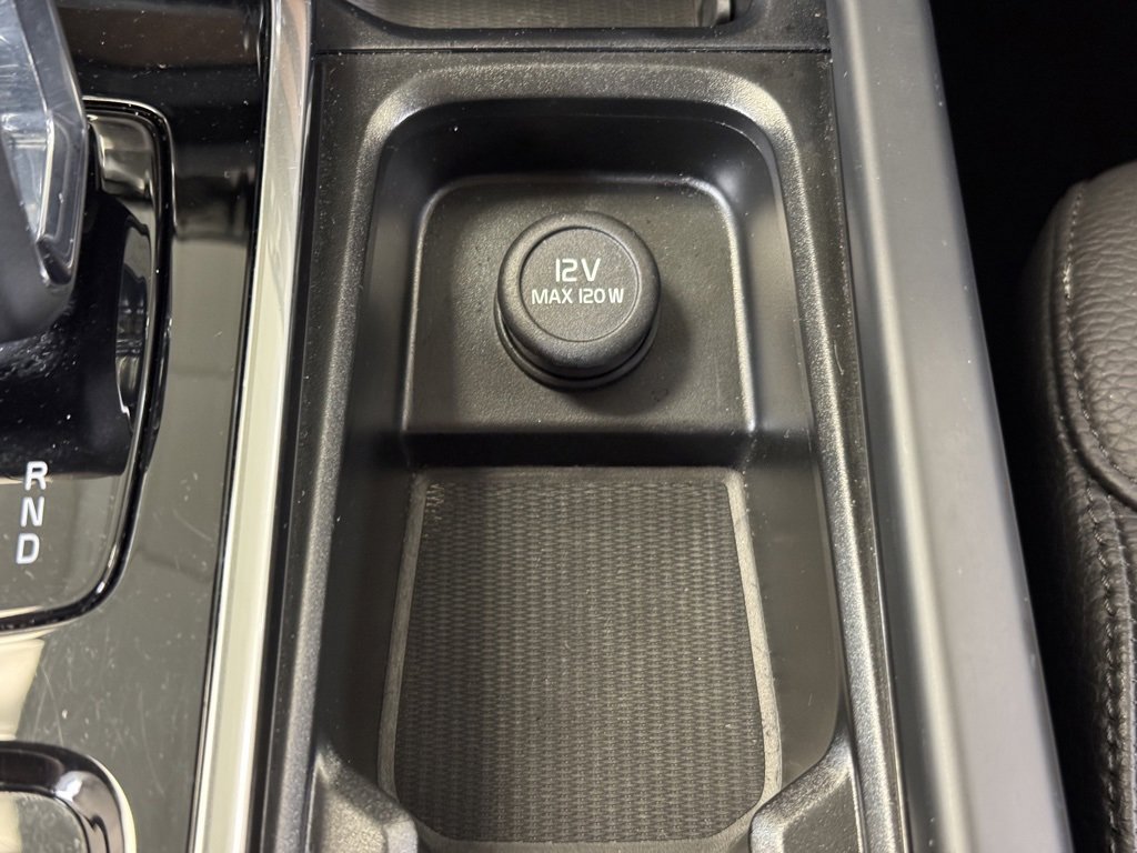 Used 2024 Volvo XC90 B5 Plus image 39