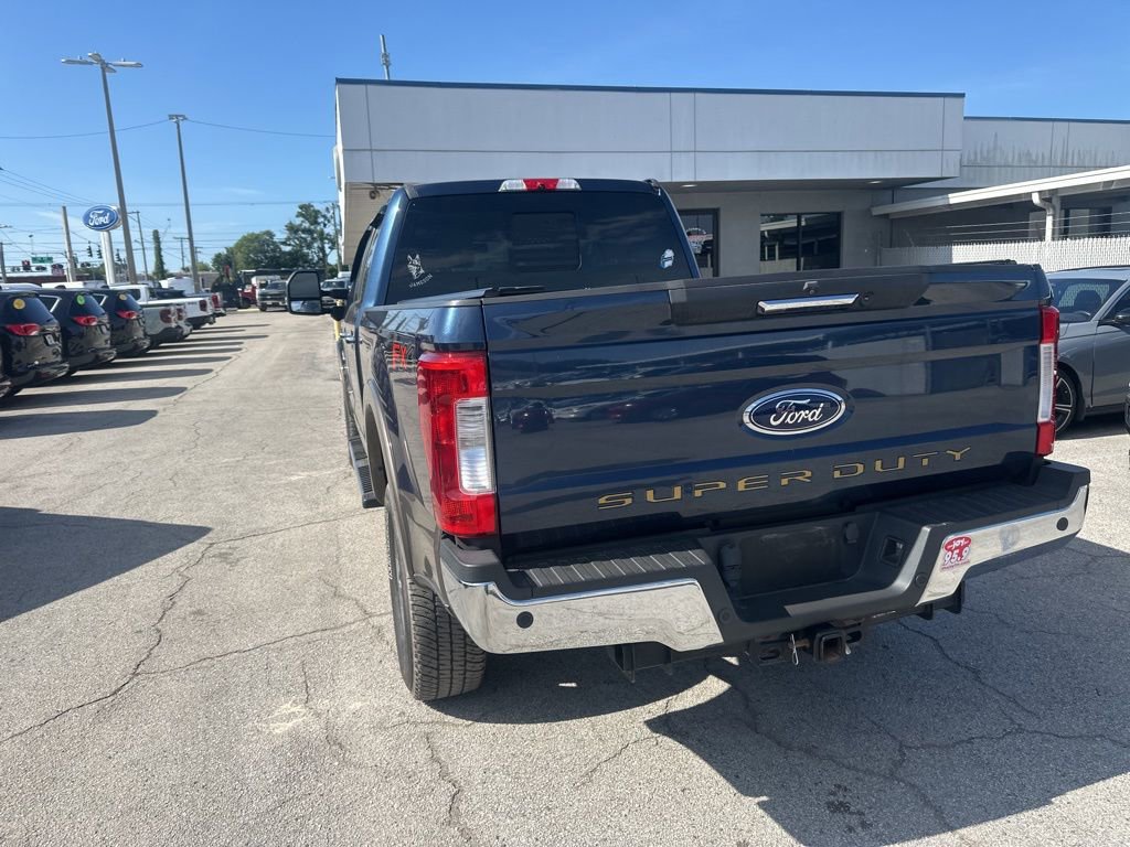 Used 2017 Ford F250 Lariat w/ Chrome Package AWD/4WD image 7