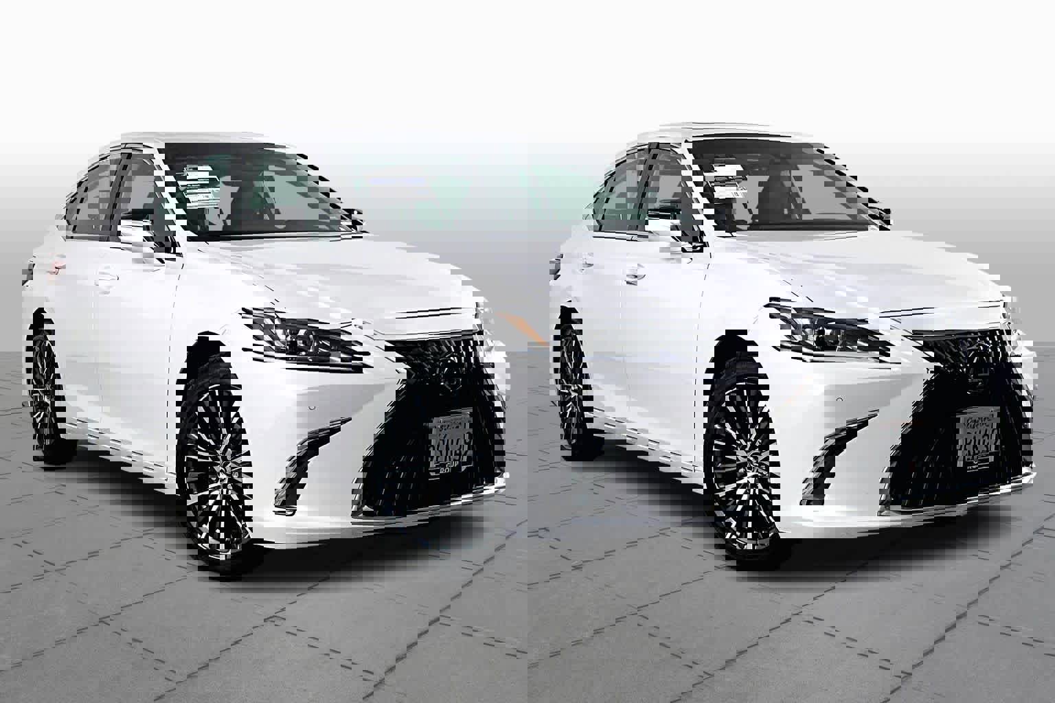 Used 2025 Lexus ES 350 image 2