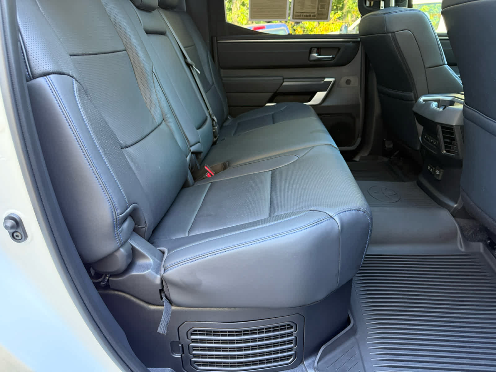 Used 2025 Toyota Tundra Platinum AWD/4WD image 6