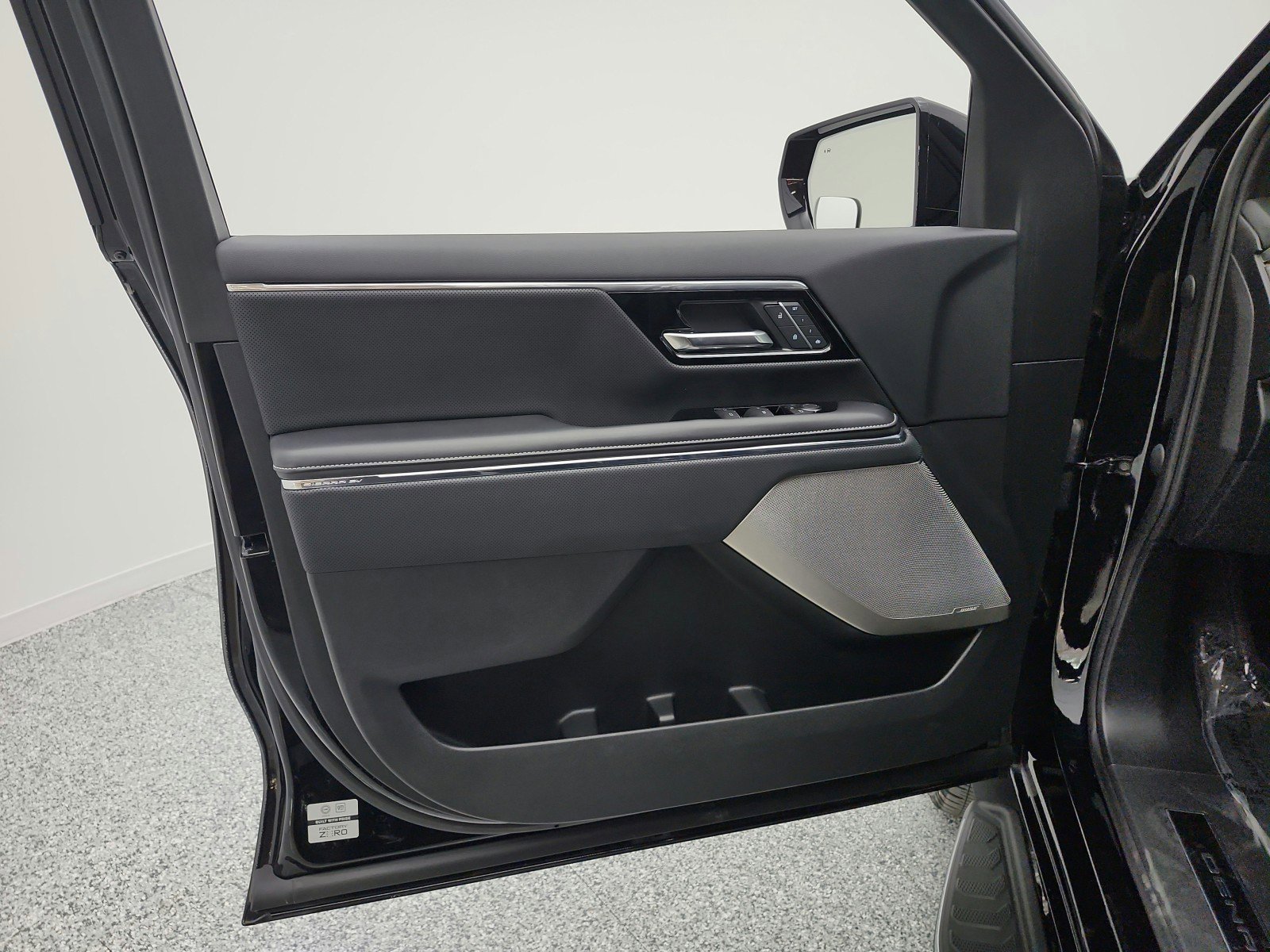 Used 2025 GMC Sierra EV Denali image 14