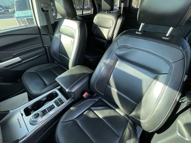 Used 2021 Ford Explorer XLT w/ Equipment Group 202A image 14