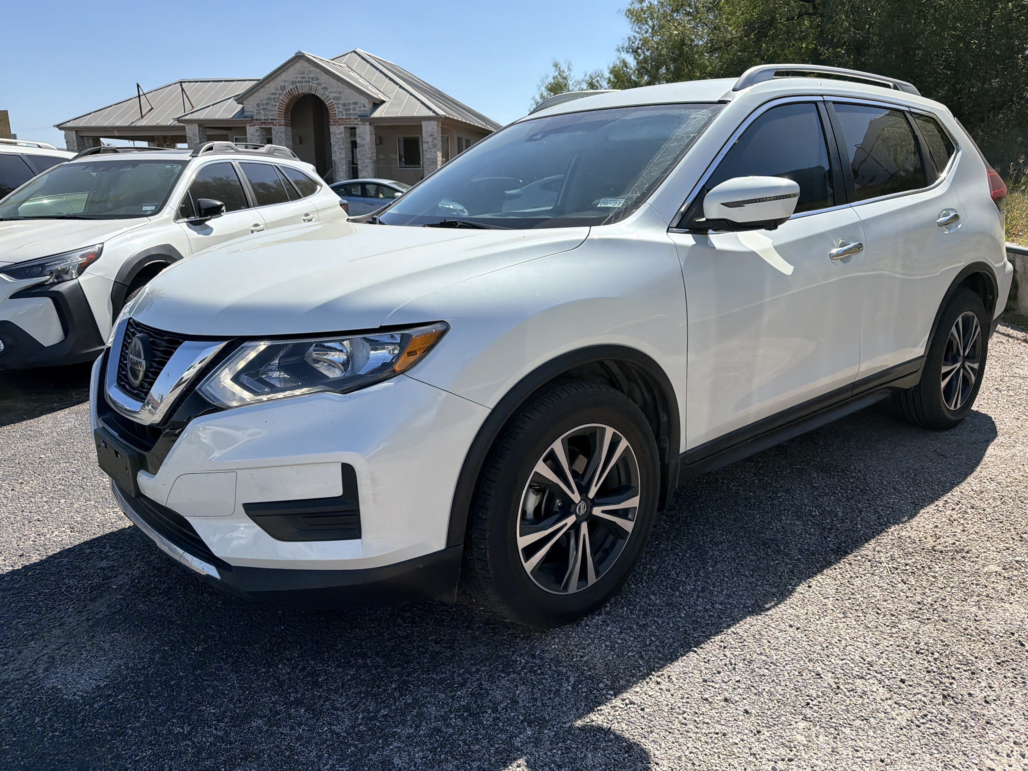 Used 2020 Nissan Rogue SV w/ Premium Package FWD image 7