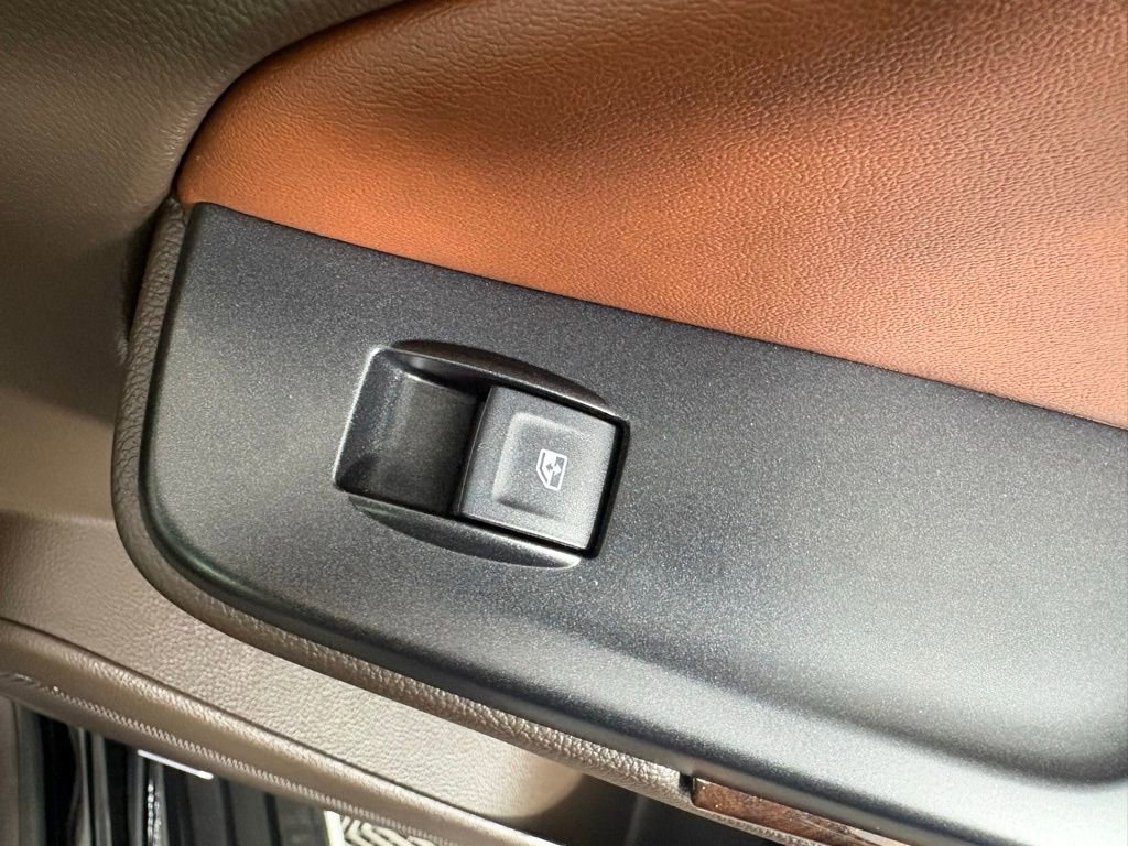 Used 2019 Chevrolet Tahoe Premier RWD image 44