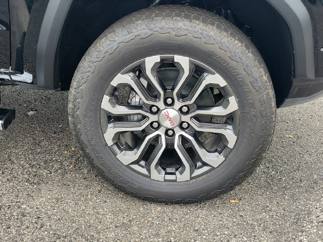 New 2026 GMC Canyon Denali AWD/4WD image 5