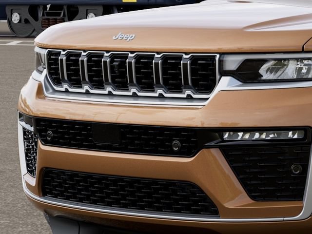 New 2026 Jeep Grand Cherokee Summit AWD/4WD image 12