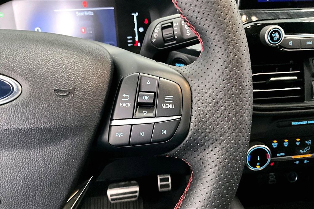 Used 2024 Ford Escape ST-Line Select image 12