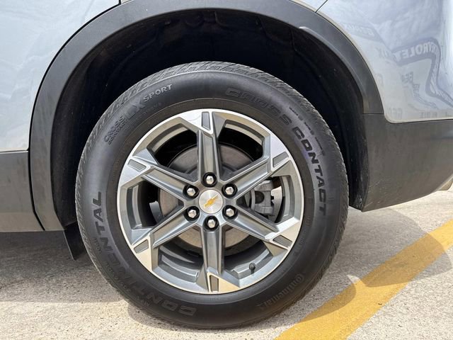 Used 2025 Chevrolet Blazer LT FWD image 16